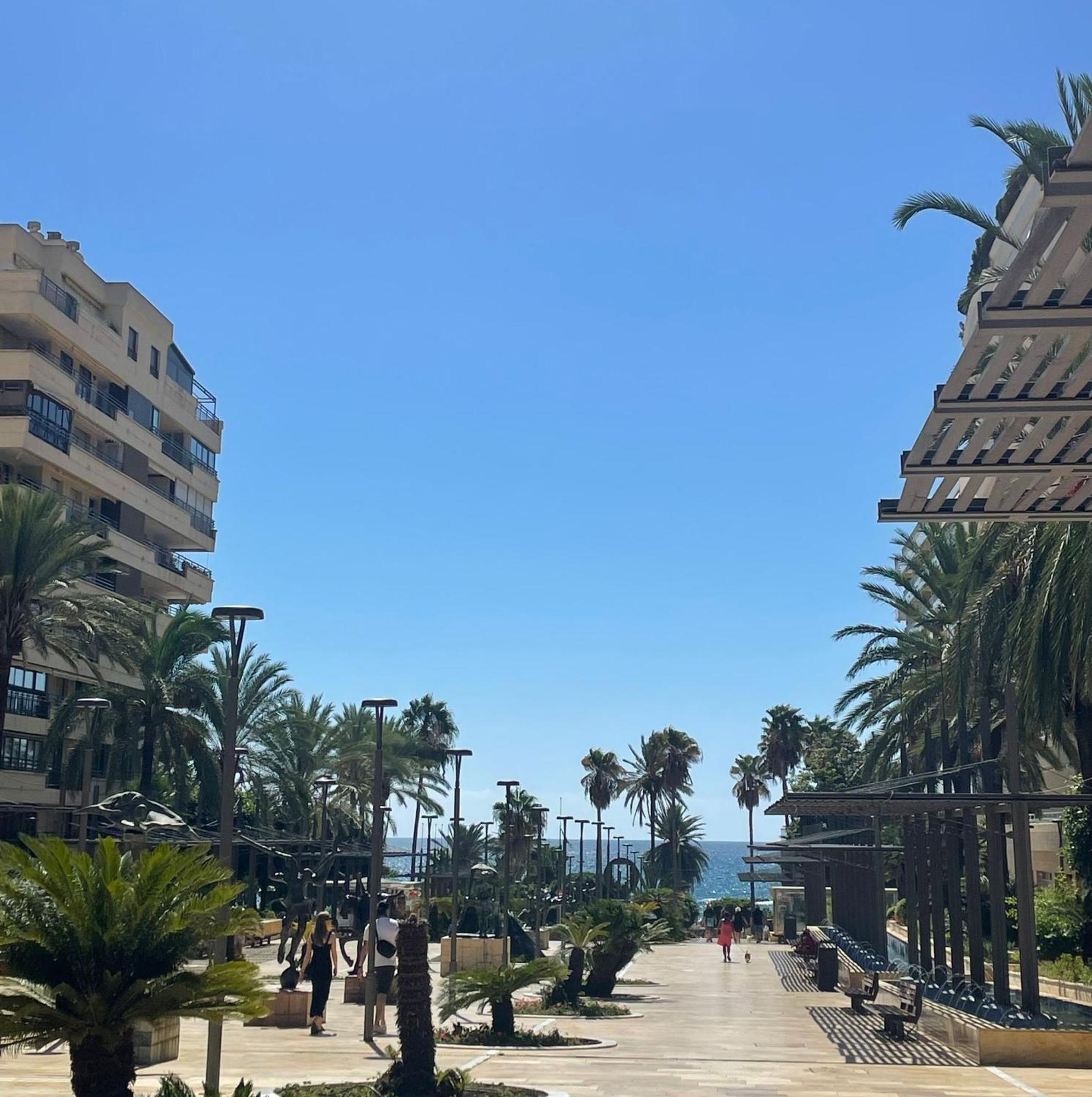 Вилла Tropical Old Town Марбелья Экстерьер фото